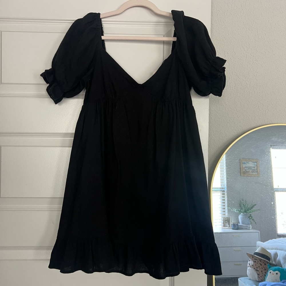 Showpo black dress! Size 6!